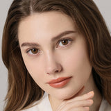 modelwearingsymphony 3con hazel colored contacts