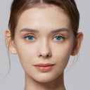 modelwearingocean blue colored contacts